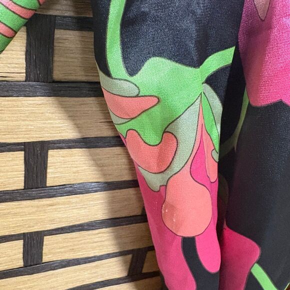 BCBG Maxazria Black Floral Wrap Style Top Size Small - Picture 5 of 7